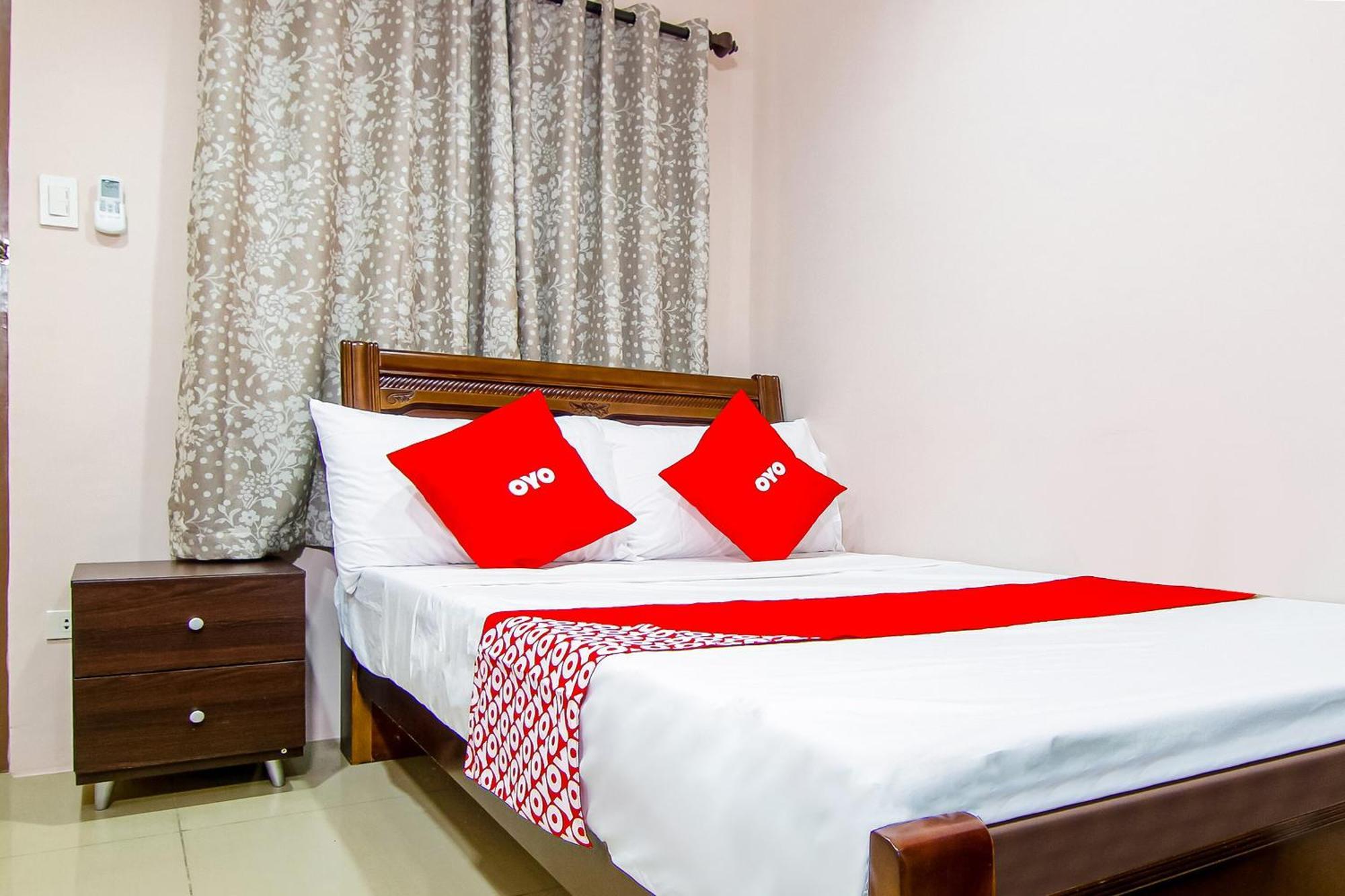 Oyo 766 Ichehan Apartments Манила Екстериор снимка