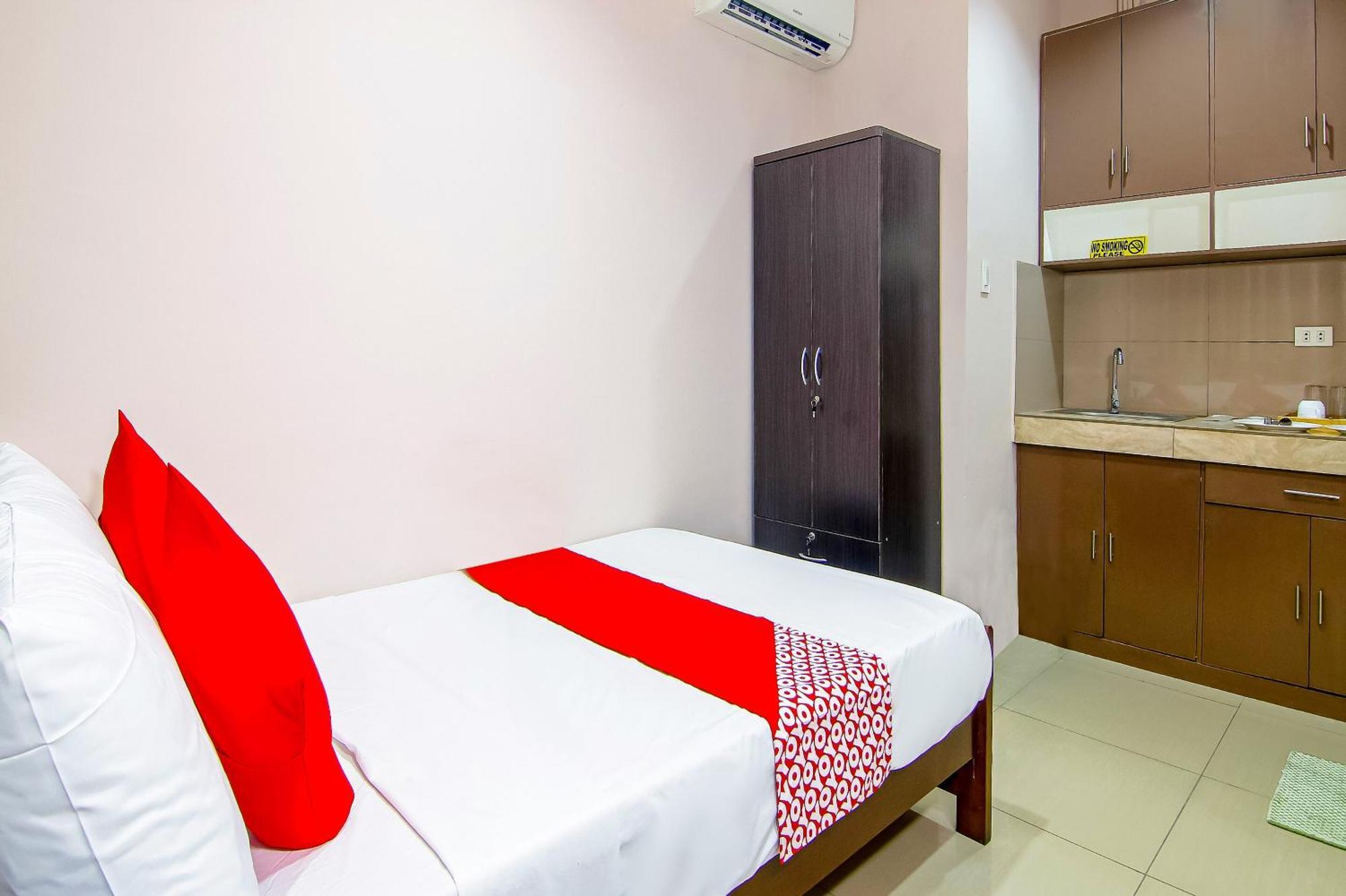 Oyo 766 Ichehan Apartments Манила Екстериор снимка