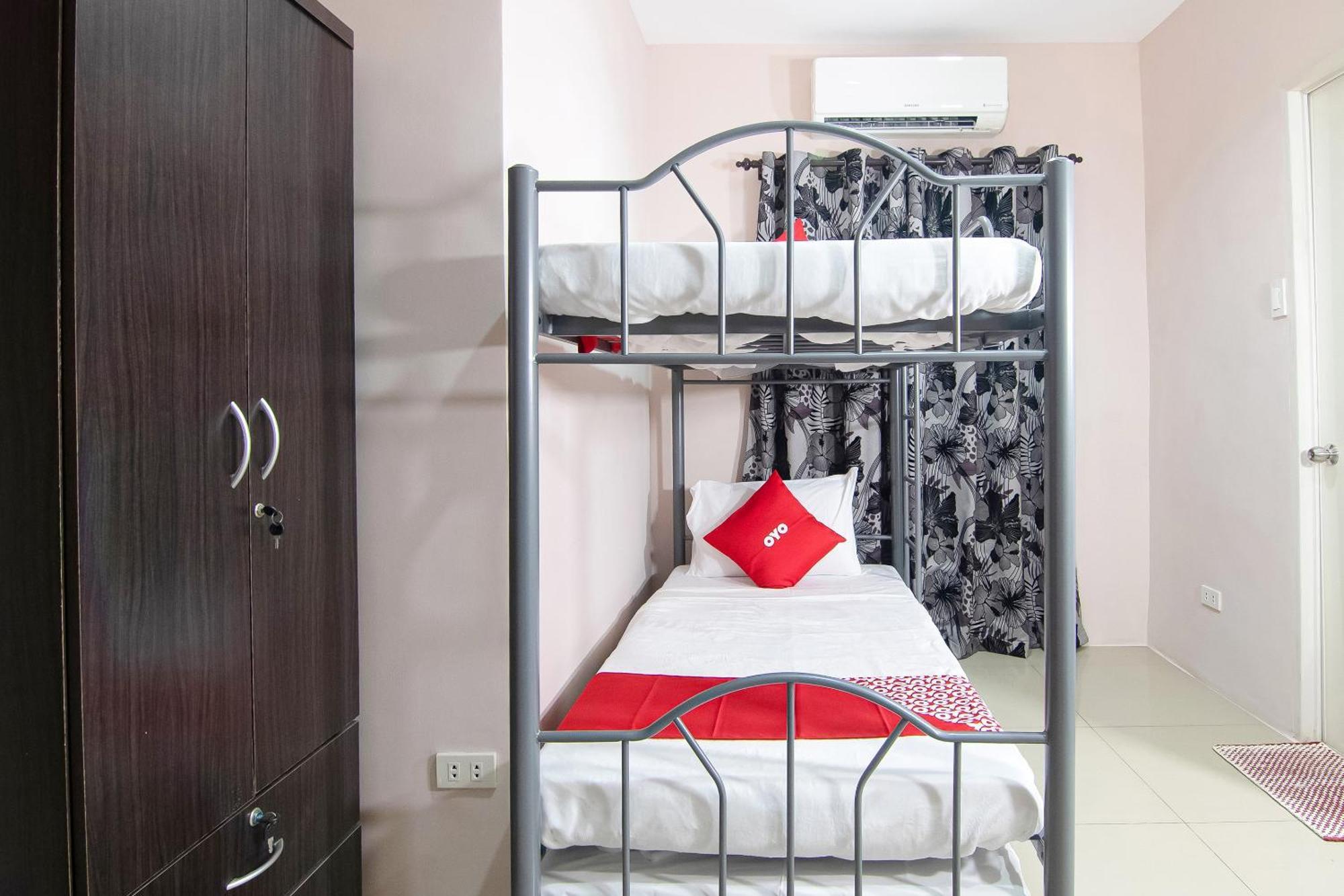 Oyo 766 Ichehan Apartments Манила Екстериор снимка