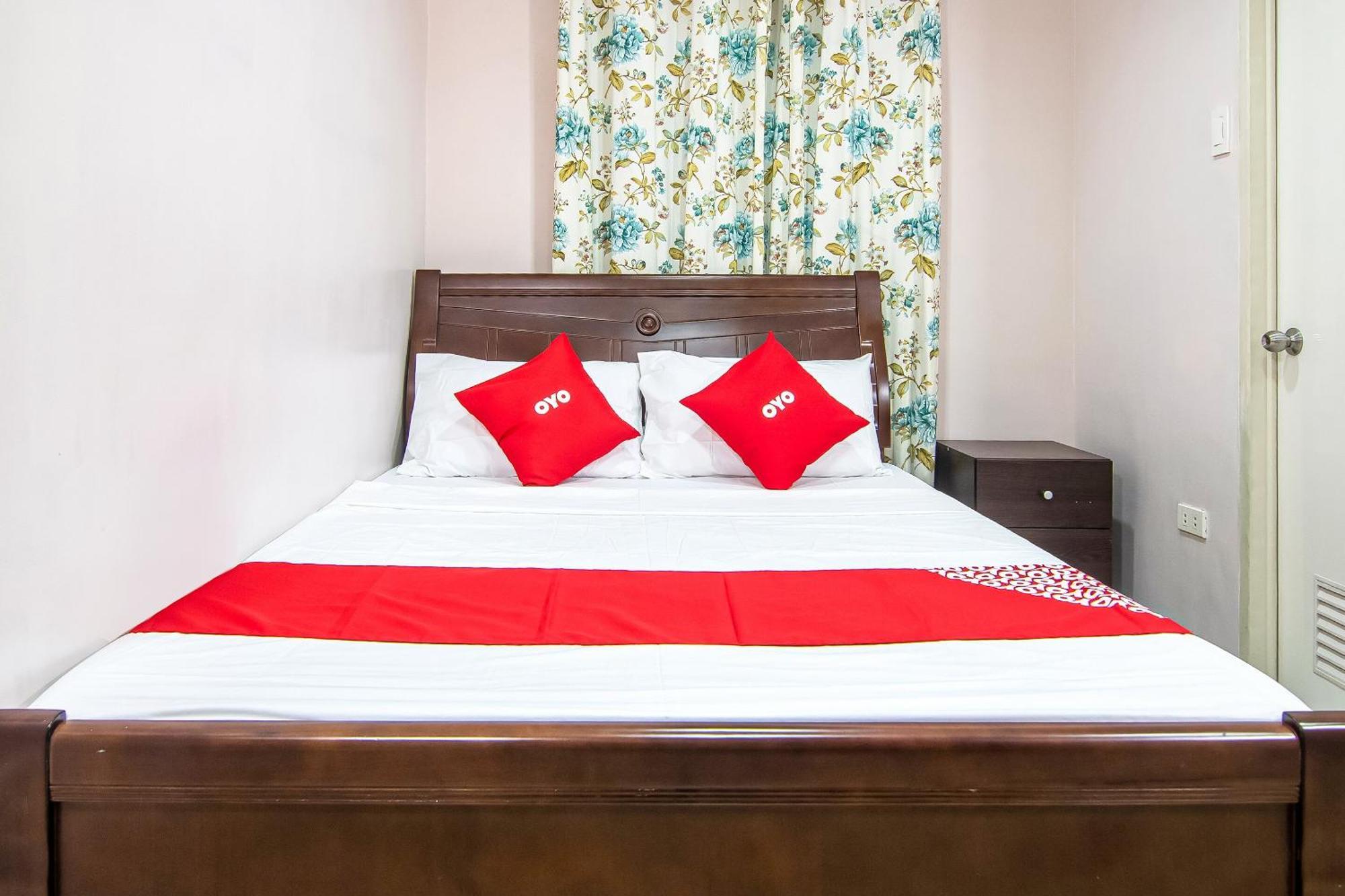 Oyo 766 Ichehan Apartments Манила Екстериор снимка