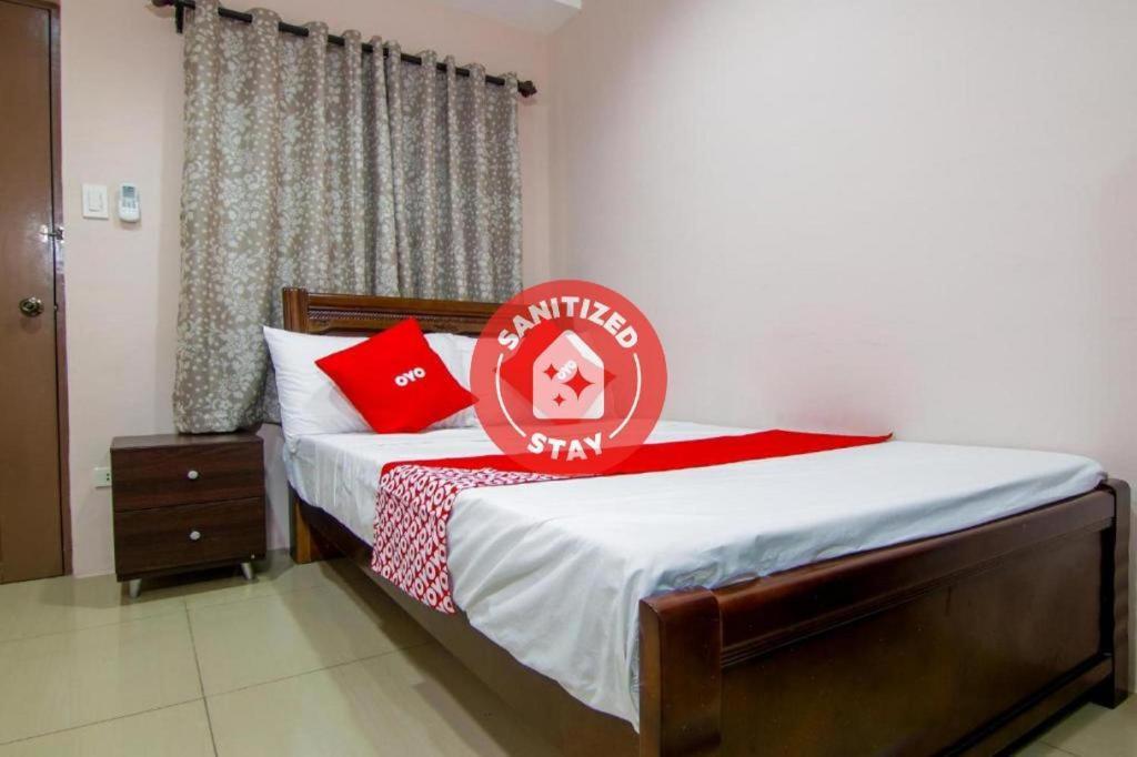 Oyo 766 Ichehan Apartments Манила Екстериор снимка