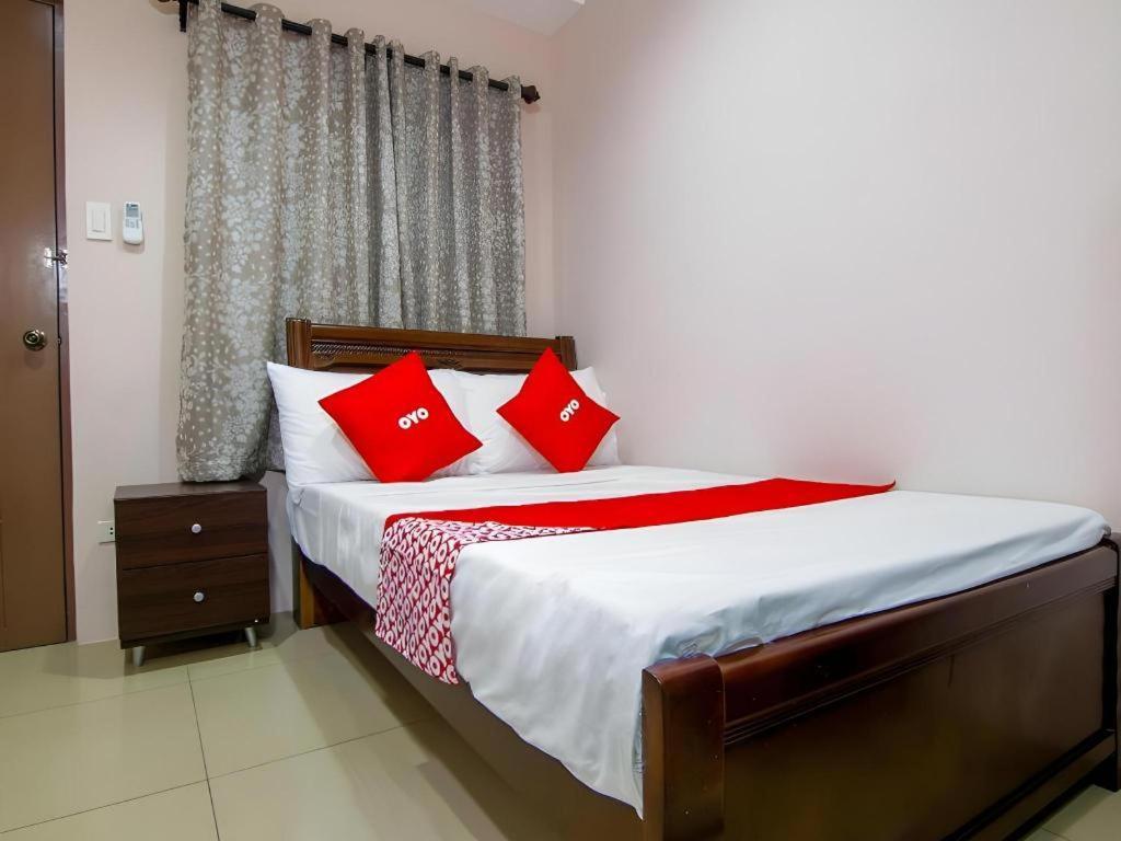 Oyo 766 Ichehan Apartments Манила Екстериор снимка